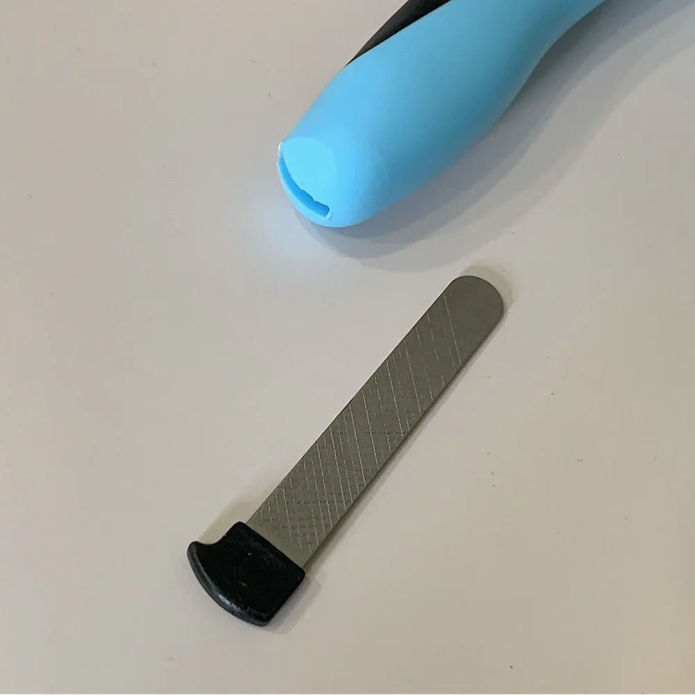 gonicc Dog & Cat Pets Nail Clippers and Trimmers - Safety Guard, Free Nail File